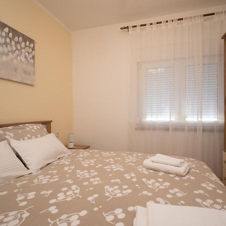 Apartments With A Parking Space Povljana, Pag - 6298 Room photo
