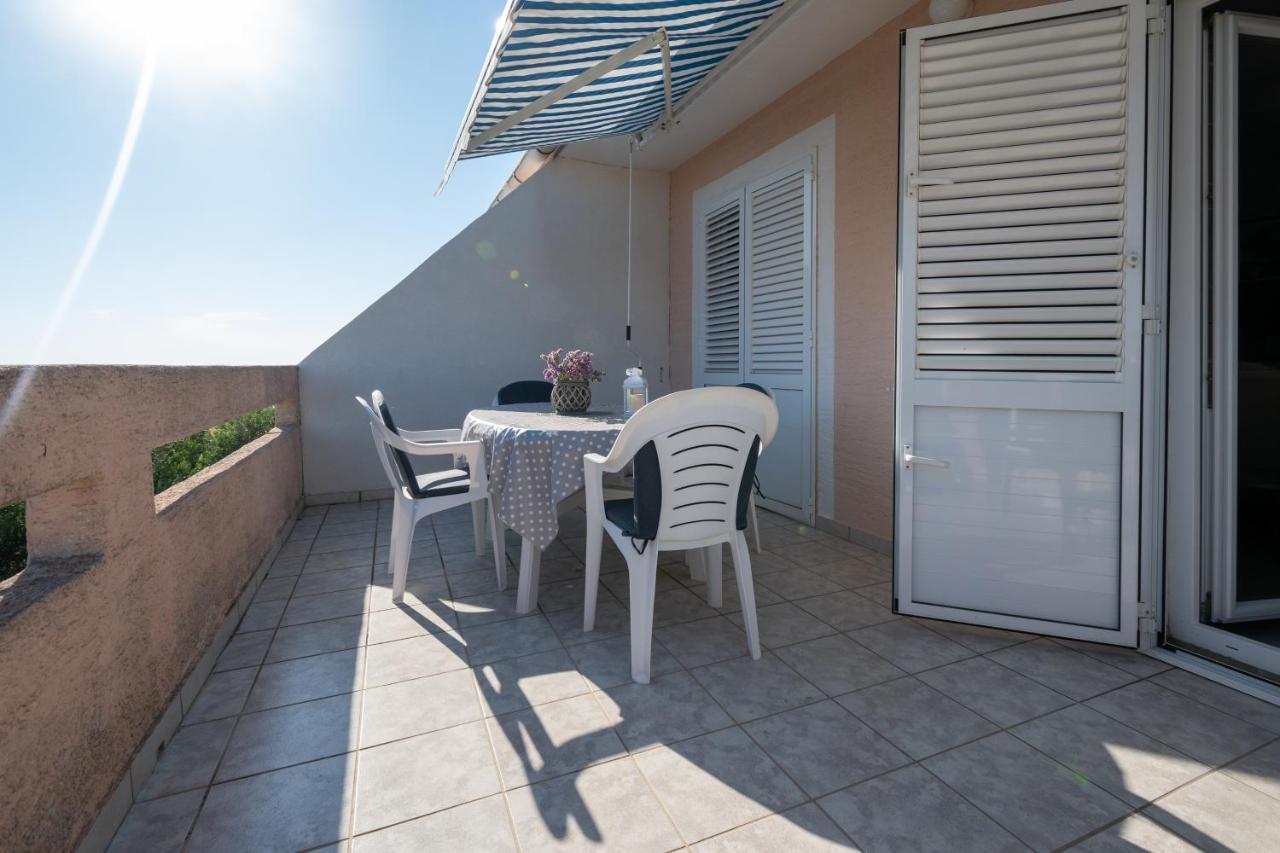 Apartments With A Parking Space Povljana, Pag - 6298 Exterior photo